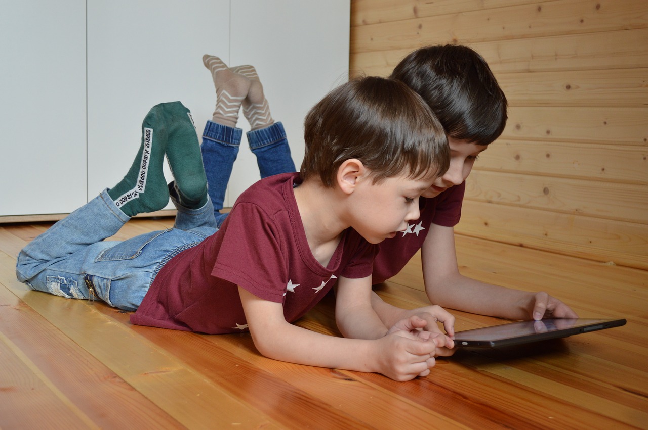 Actively Monitoring Children's TikTok Activities